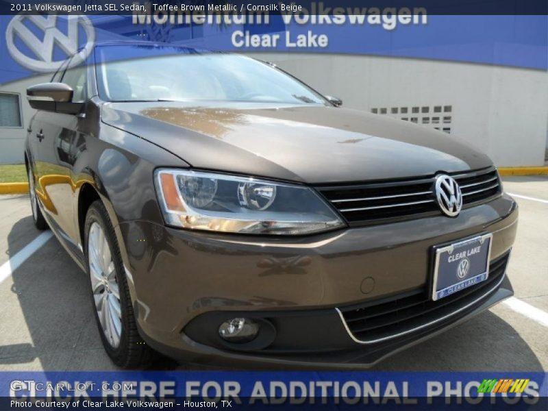 Toffee Brown Metallic / Cornsilk Beige 2011 Volkswagen Jetta SEL Sedan