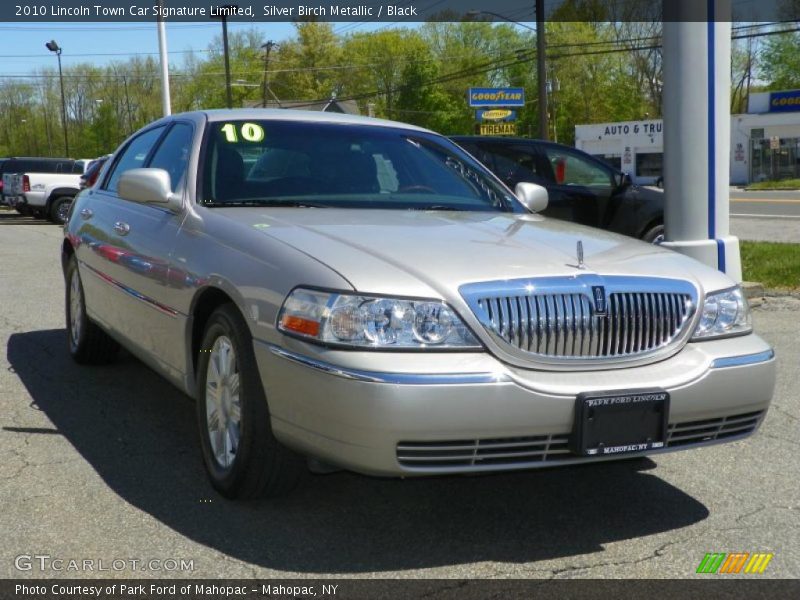 Silver Birch Metallic / Black 2010 Lincoln Town Car Signature Limited