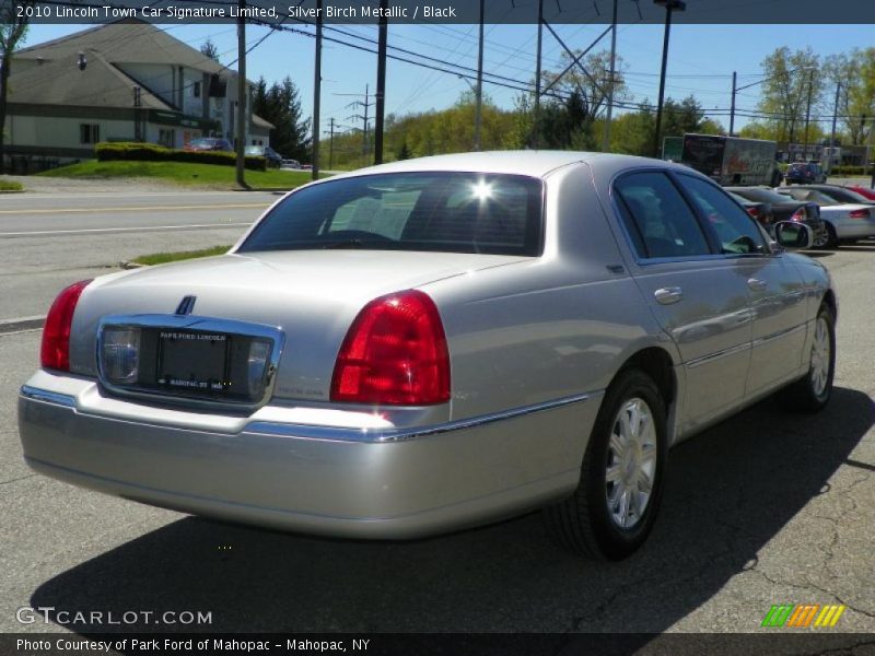  2010 Town Car Signature Limited Silver Birch Metallic