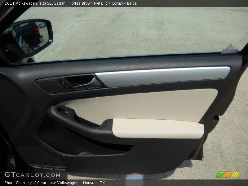 Toffee Brown Metallic / Cornsilk Beige 2011 Volkswagen Jetta SEL Sedan