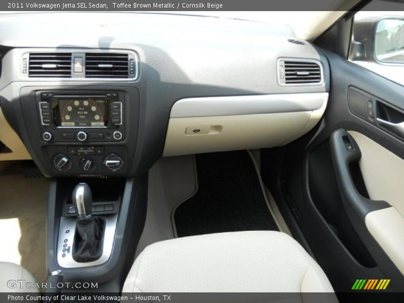 Toffee Brown Metallic / Cornsilk Beige 2011 Volkswagen Jetta SEL Sedan