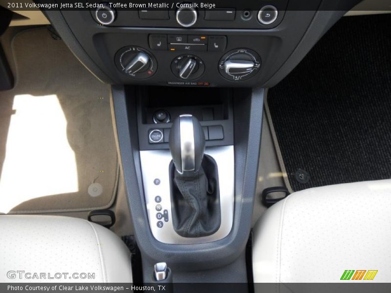 Toffee Brown Metallic / Cornsilk Beige 2011 Volkswagen Jetta SEL Sedan