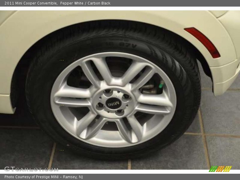 Pepper White / Carbon Black 2011 Mini Cooper Convertible
