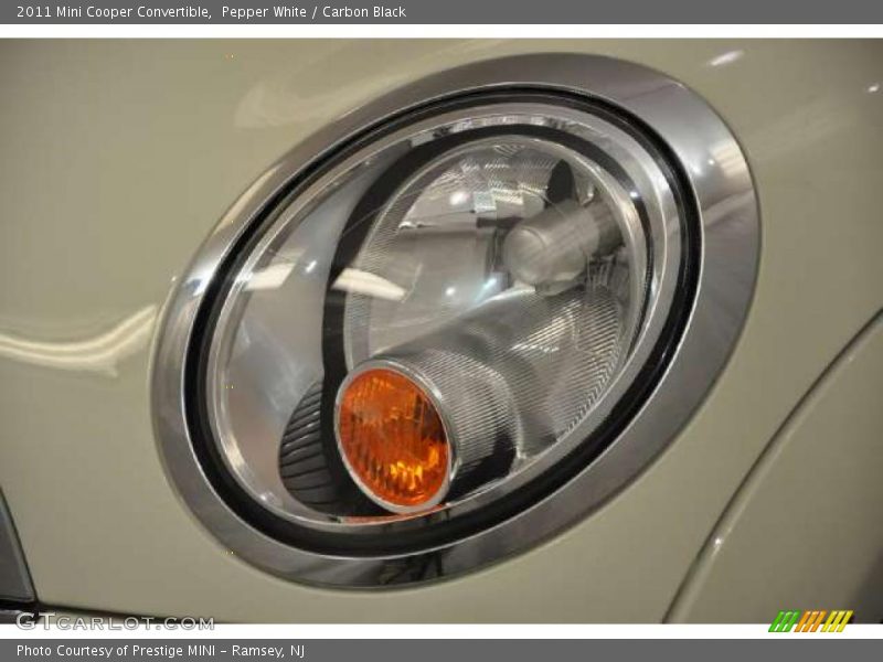 Pepper White / Carbon Black 2011 Mini Cooper Convertible