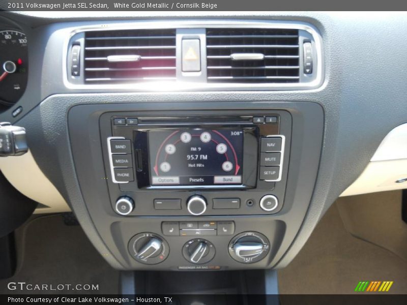 White Gold Metallic / Cornsilk Beige 2011 Volkswagen Jetta SEL Sedan