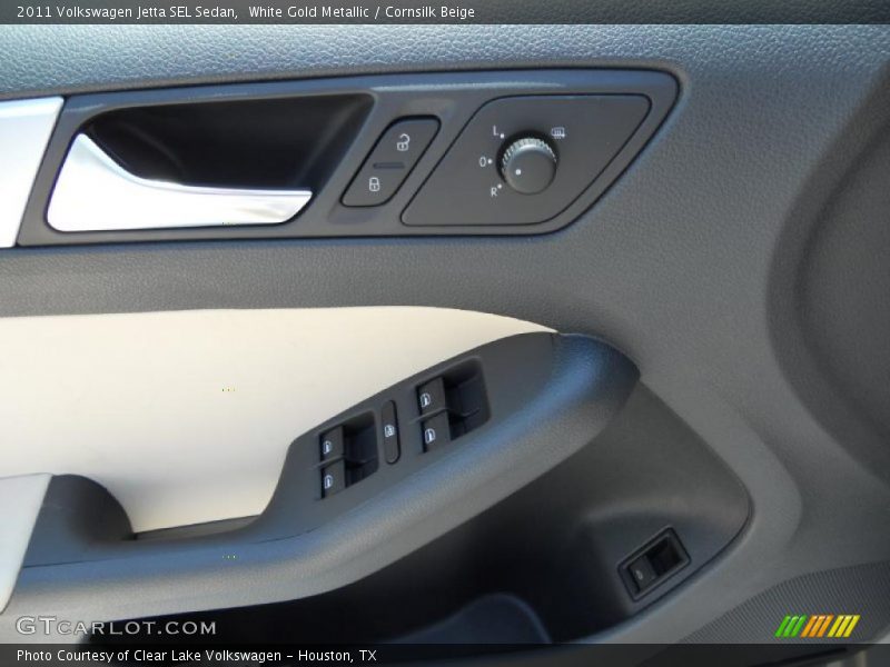 White Gold Metallic / Cornsilk Beige 2011 Volkswagen Jetta SEL Sedan