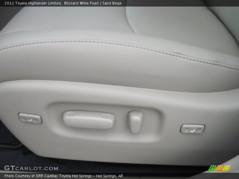 Blizzard White Pearl / Sand Beige 2011 Toyota Highlander Limited