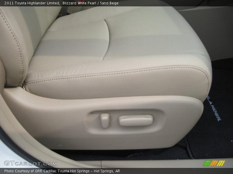 Blizzard White Pearl / Sand Beige 2011 Toyota Highlander Limited