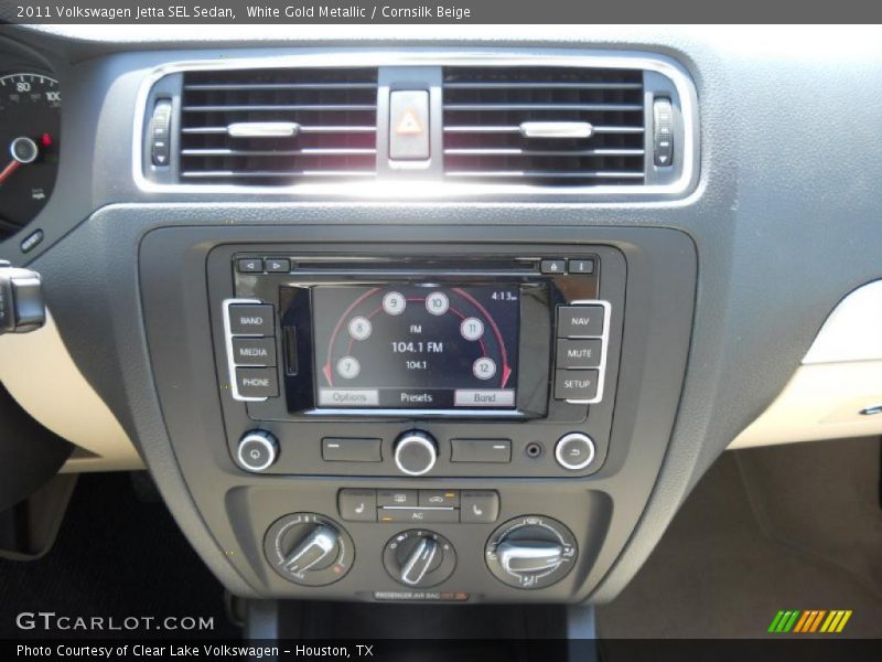 White Gold Metallic / Cornsilk Beige 2011 Volkswagen Jetta SEL Sedan