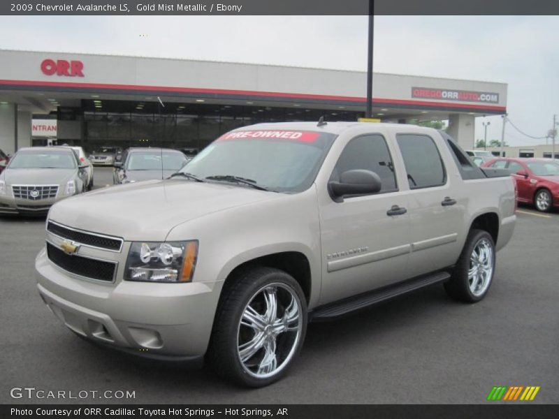 Gold Mist Metallic / Ebony 2009 Chevrolet Avalanche LS