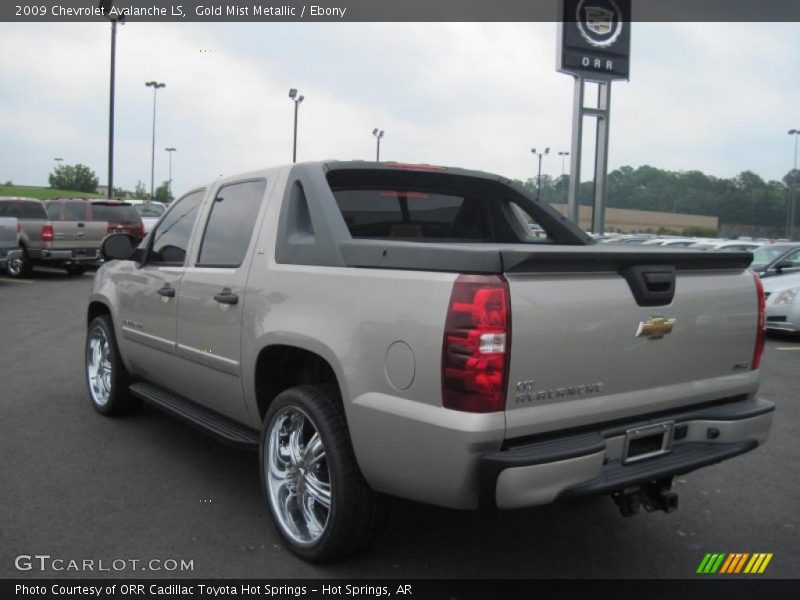 Gold Mist Metallic / Ebony 2009 Chevrolet Avalanche LS