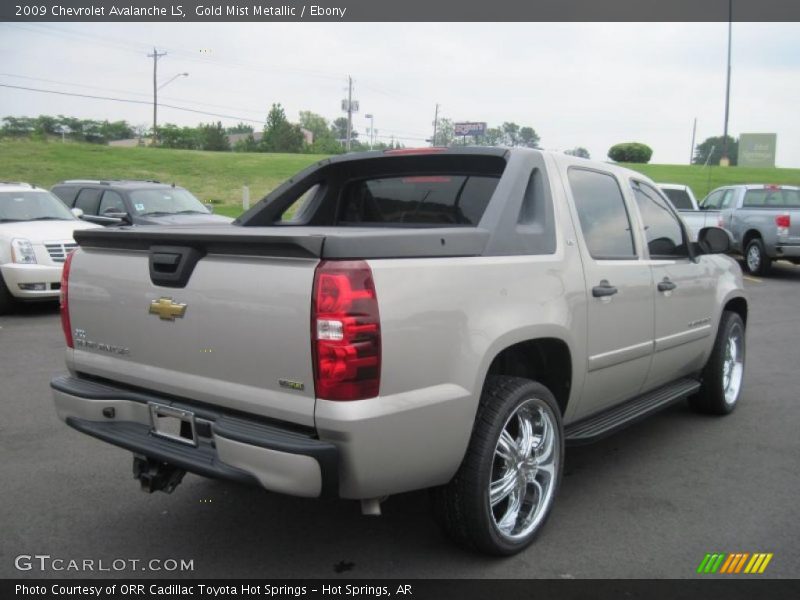 Gold Mist Metallic / Ebony 2009 Chevrolet Avalanche LS