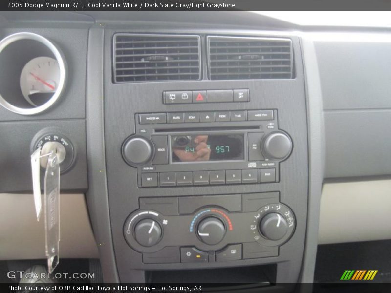 Cool Vanilla White / Dark Slate Gray/Light Graystone 2005 Dodge Magnum R/T
