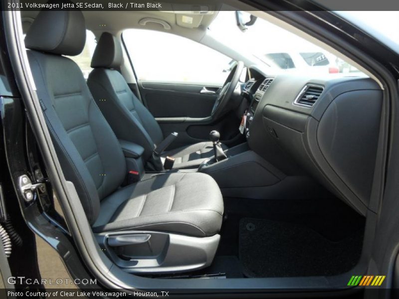 Black / Titan Black 2011 Volkswagen Jetta SE Sedan