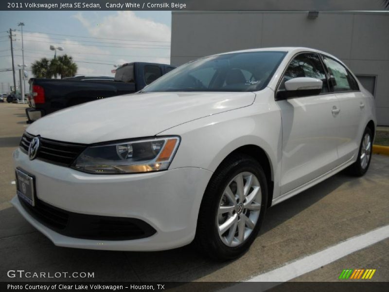 Candy White / Cornsilk Beige 2011 Volkswagen Jetta SE Sedan