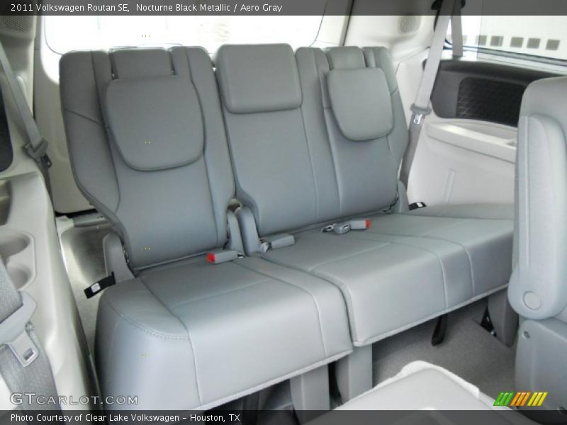 Nocturne Black Metallic / Aero Gray 2011 Volkswagen Routan SE
