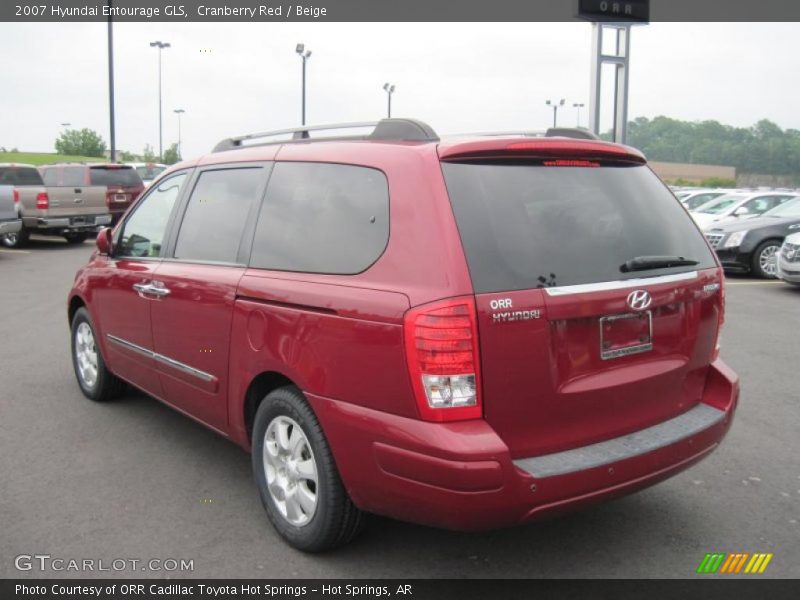 Cranberry Red / Beige 2007 Hyundai Entourage GLS