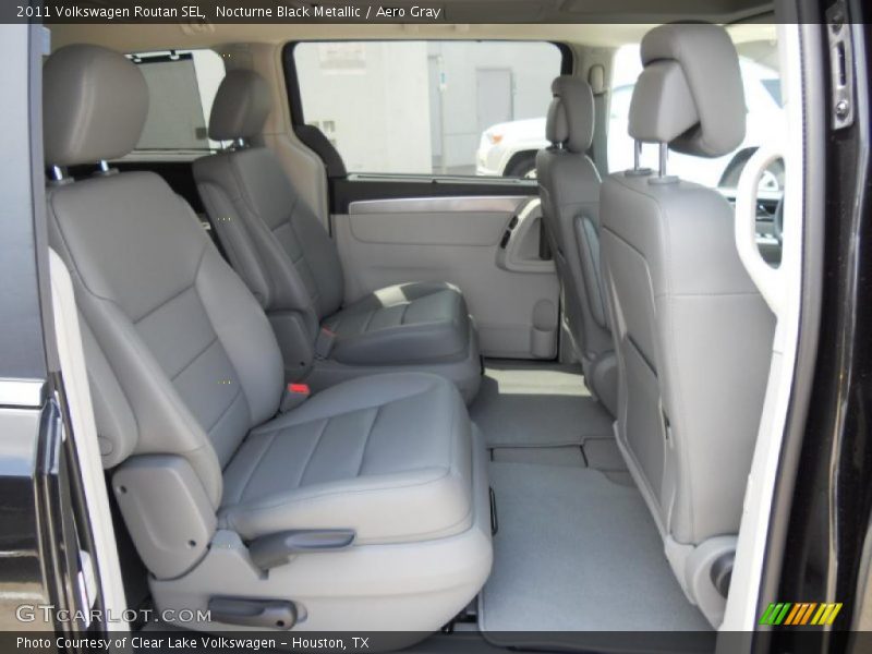 Nocturne Black Metallic / Aero Gray 2011 Volkswagen Routan SEL