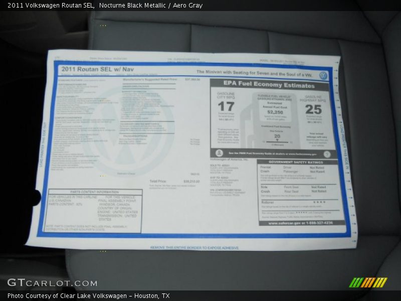 Nocturne Black Metallic / Aero Gray 2011 Volkswagen Routan SEL