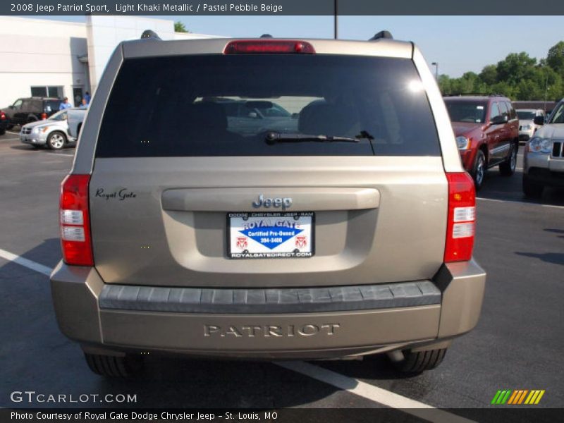 Light Khaki Metallic / Pastel Pebble Beige 2008 Jeep Patriot Sport