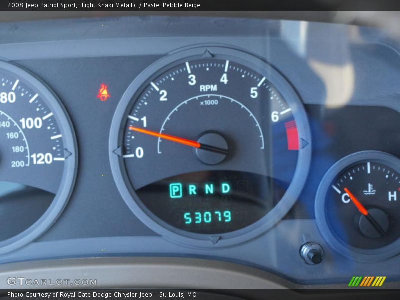 Light Khaki Metallic / Pastel Pebble Beige 2008 Jeep Patriot Sport