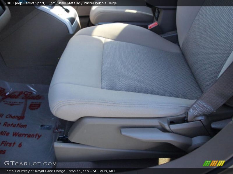 Light Khaki Metallic / Pastel Pebble Beige 2008 Jeep Patriot Sport