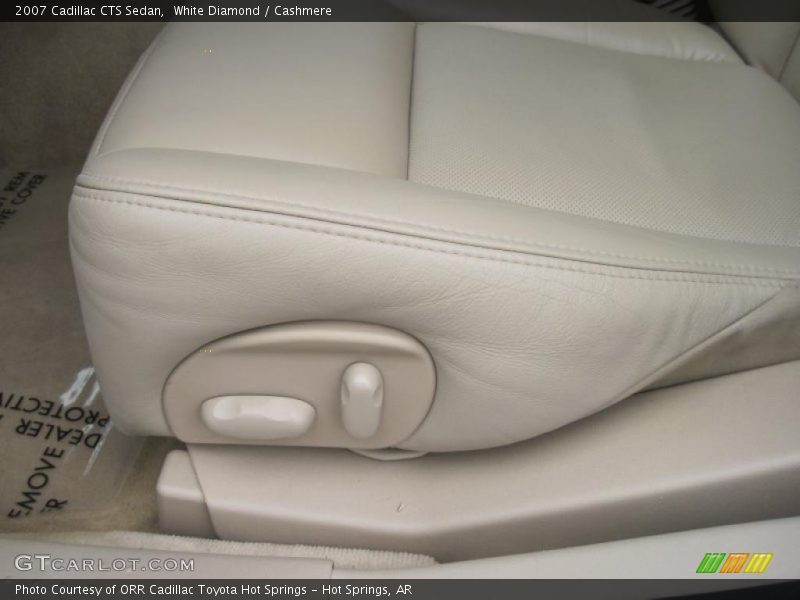 White Diamond / Cashmere 2007 Cadillac CTS Sedan