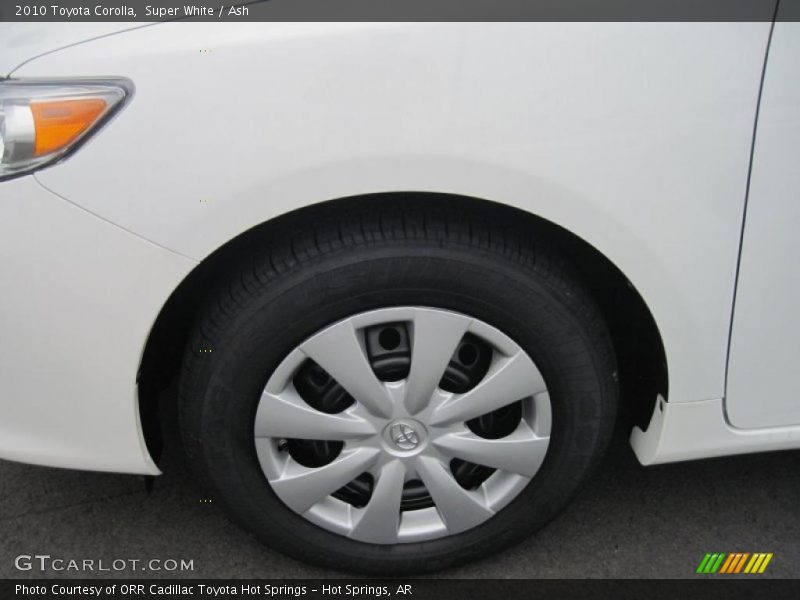 Super White / Ash 2010 Toyota Corolla