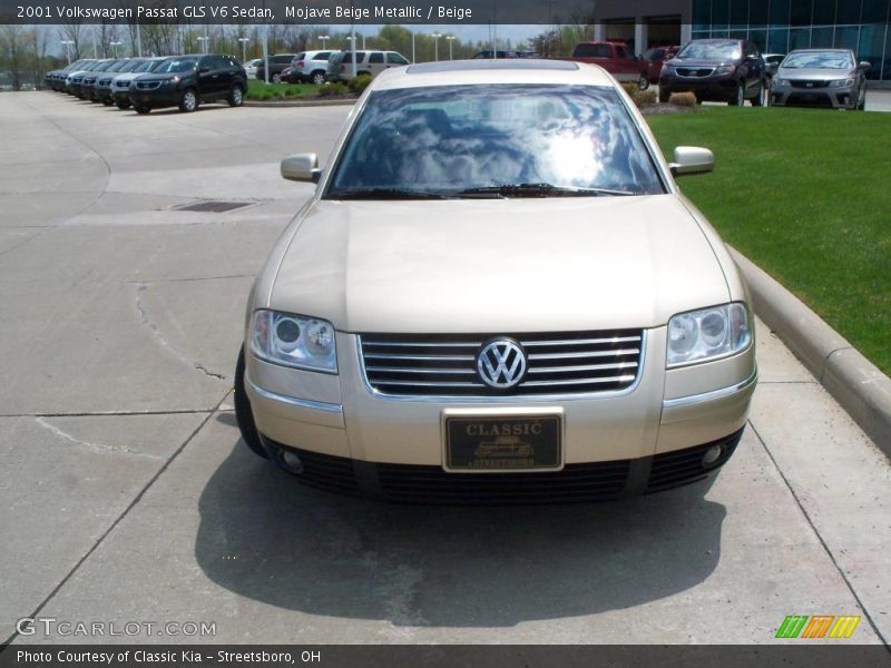 Mojave Beige Metallic / Beige 2001 Volkswagen Passat GLS V6 Sedan