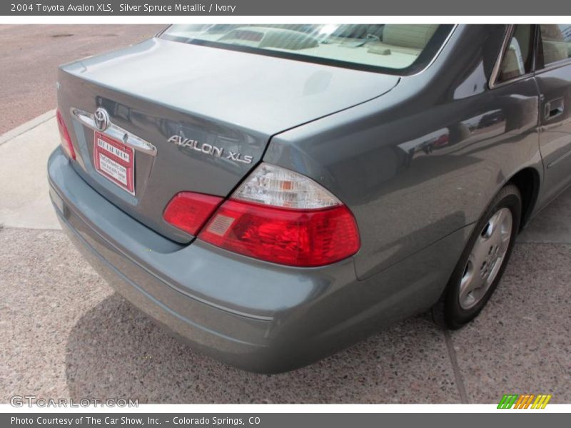 Silver Spruce Metallic / Ivory 2004 Toyota Avalon XLS