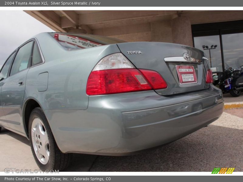 Silver Spruce Metallic / Ivory 2004 Toyota Avalon XLS