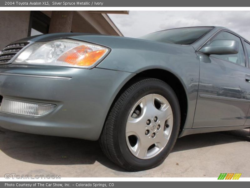 Silver Spruce Metallic / Ivory 2004 Toyota Avalon XLS