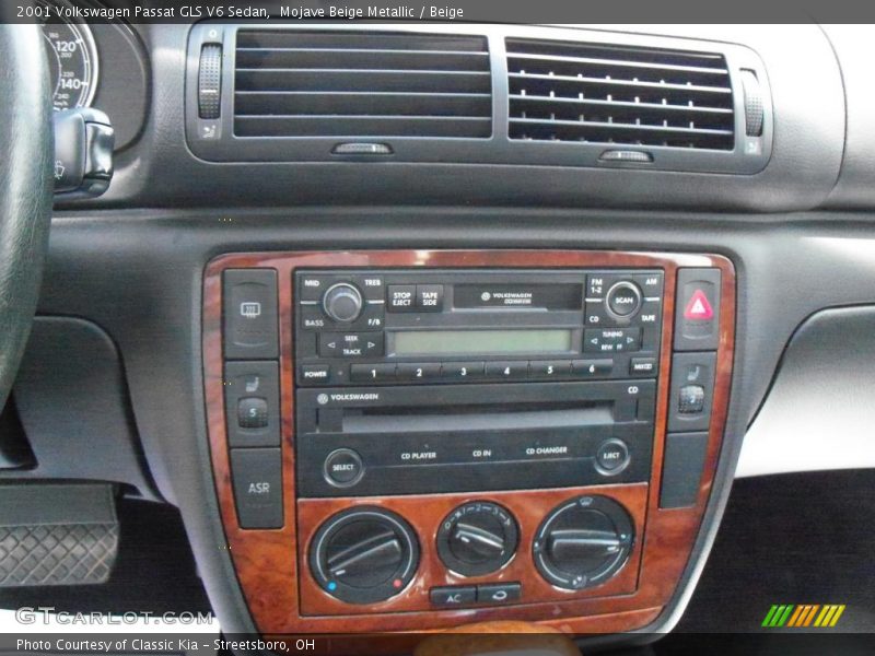 Mojave Beige Metallic / Beige 2001 Volkswagen Passat GLS V6 Sedan