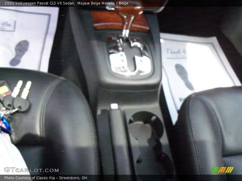 Mojave Beige Metallic / Beige 2001 Volkswagen Passat GLS V6 Sedan