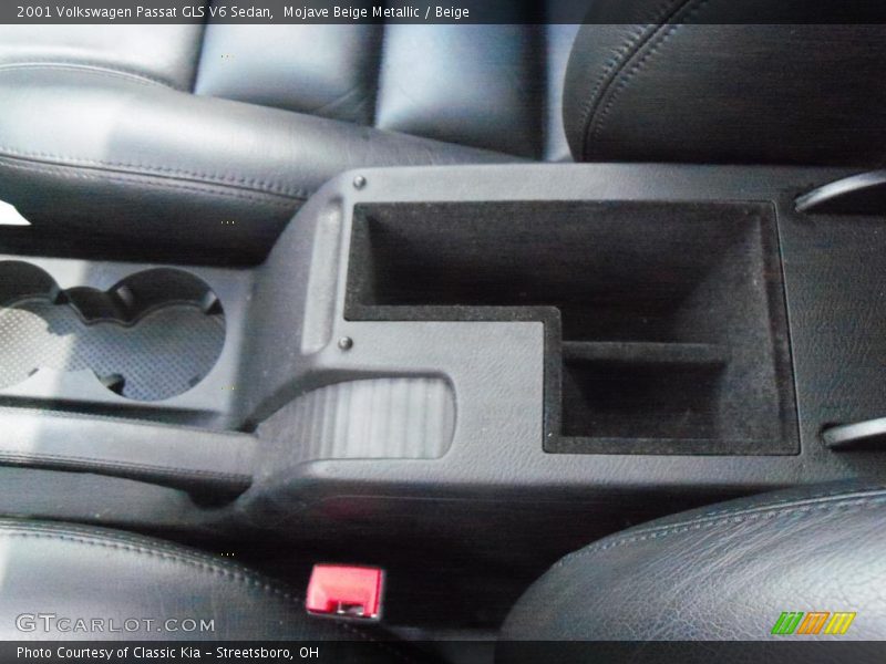 Mojave Beige Metallic / Beige 2001 Volkswagen Passat GLS V6 Sedan