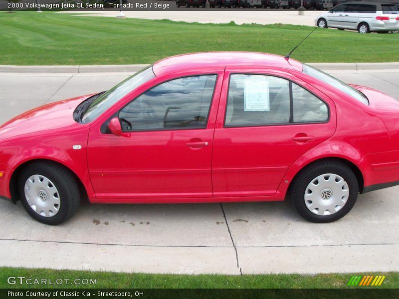 Tornado Red / Beige 2000 Volkswagen Jetta GL Sedan