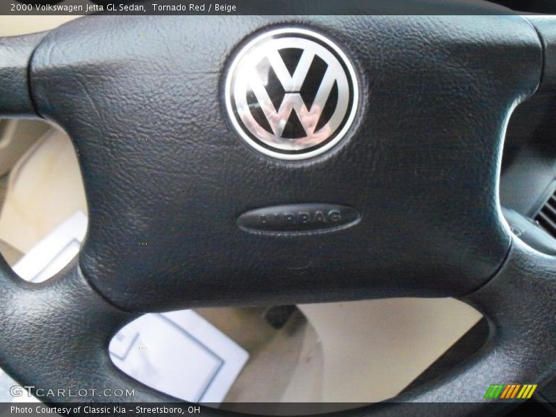 Tornado Red / Beige 2000 Volkswagen Jetta GL Sedan