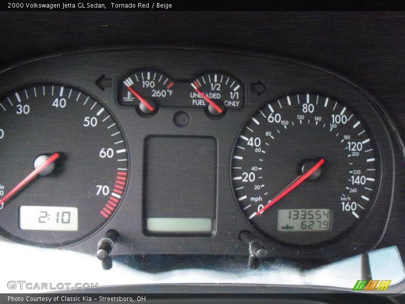 Tornado Red / Beige 2000 Volkswagen Jetta GL Sedan