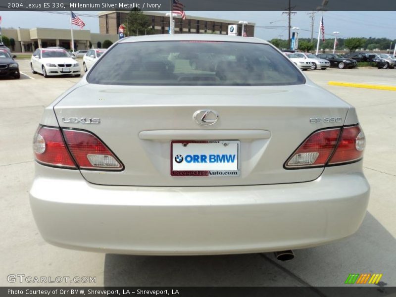 Millennium Silver Metallic / Ivory 2004 Lexus ES 330