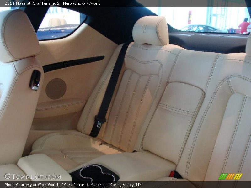 2011 GranTurismo S Avorio Interior