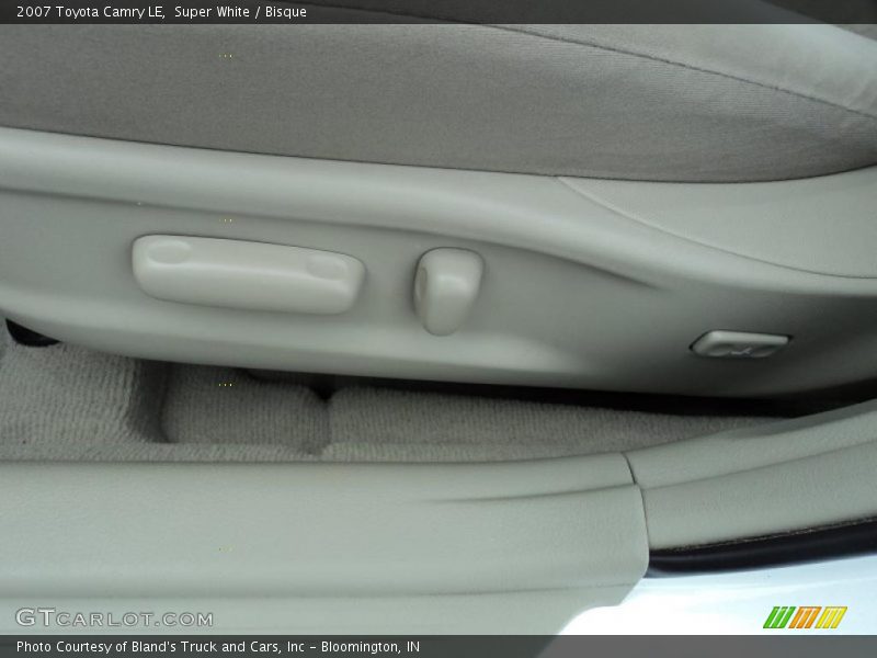 Super White / Bisque 2007 Toyota Camry LE