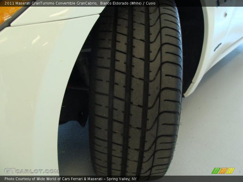 Bianco Eldorado (White) / Cuoio 2011 Maserati GranTurismo Convertible GranCabrio