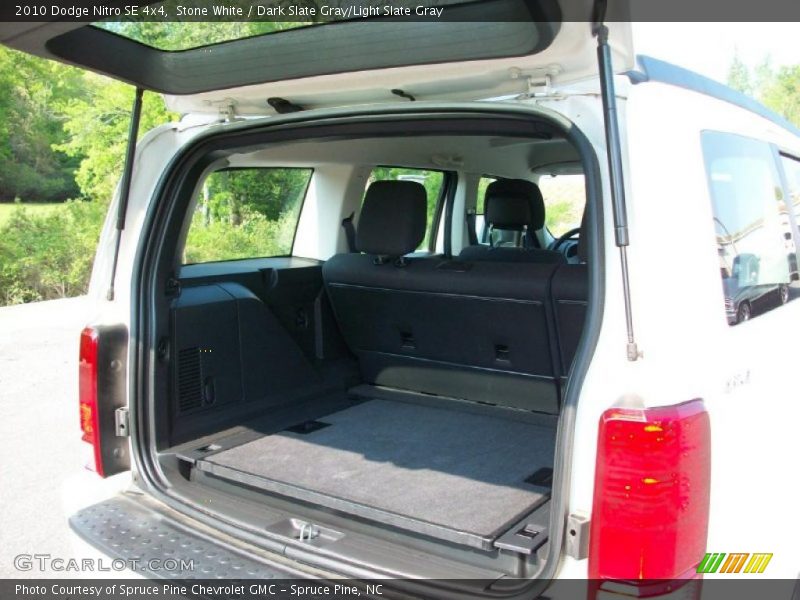 Stone White / Dark Slate Gray/Light Slate Gray 2010 Dodge Nitro SE 4x4