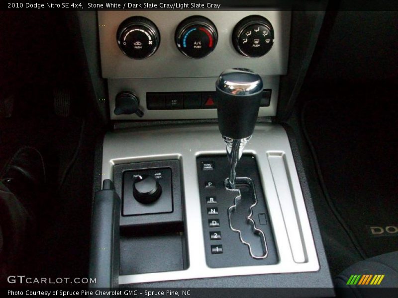 Stone White / Dark Slate Gray/Light Slate Gray 2010 Dodge Nitro SE 4x4