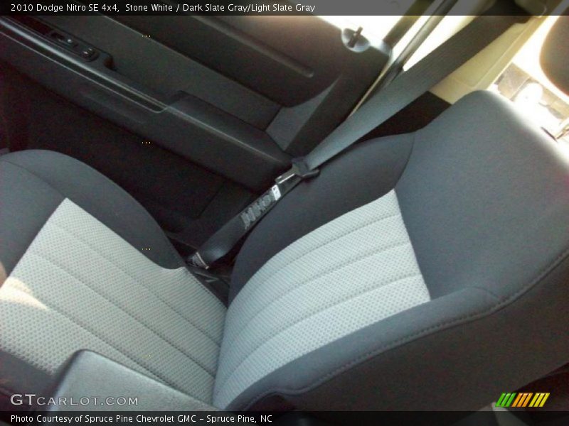 Stone White / Dark Slate Gray/Light Slate Gray 2010 Dodge Nitro SE 4x4
