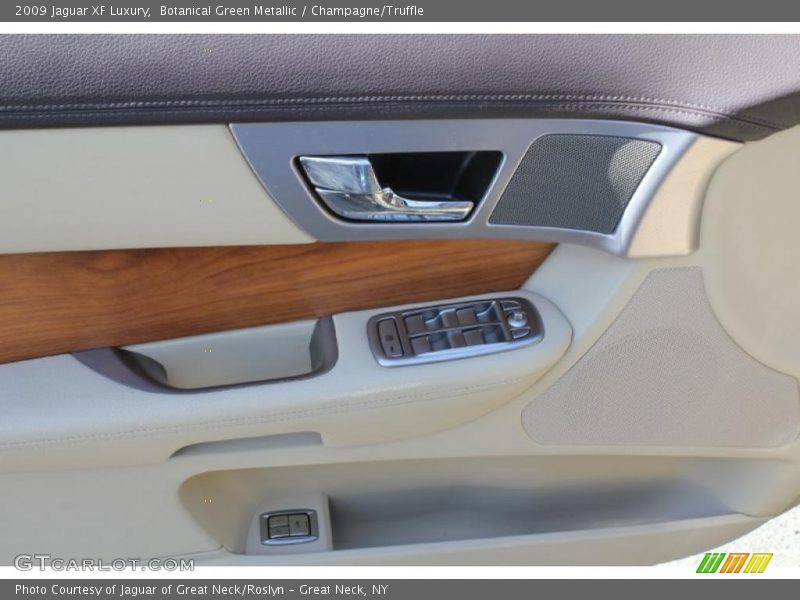 Botanical Green Metallic / Champagne/Truffle 2009 Jaguar XF Luxury