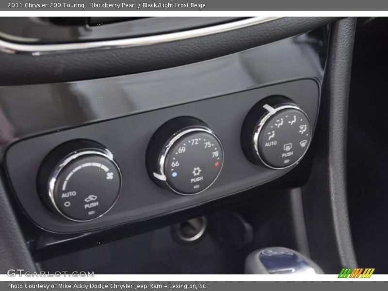 Blackberry Pearl / Black/Light Frost Beige 2011 Chrysler 200 Touring
