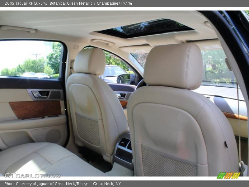 Botanical Green Metallic / Champagne/Truffle 2009 Jaguar XF Luxury