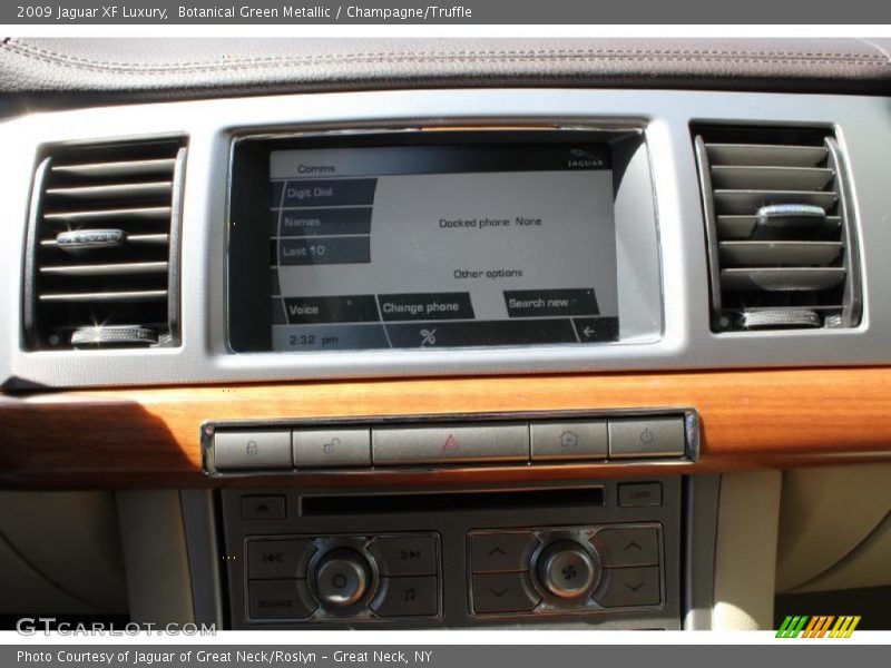 Botanical Green Metallic / Champagne/Truffle 2009 Jaguar XF Luxury