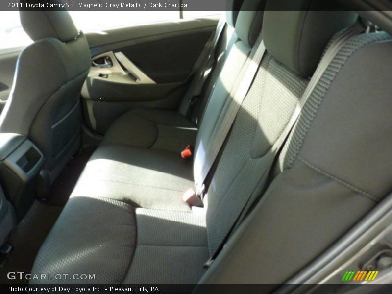 Magnetic Gray Metallic / Dark Charcoal 2011 Toyota Camry SE